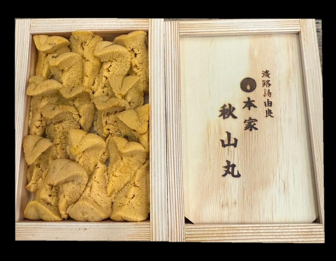 Akiyamamaru – Aka uni (red sea urchin) uni, small wooden tray